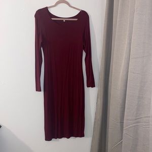 Bodycon burgundy dress